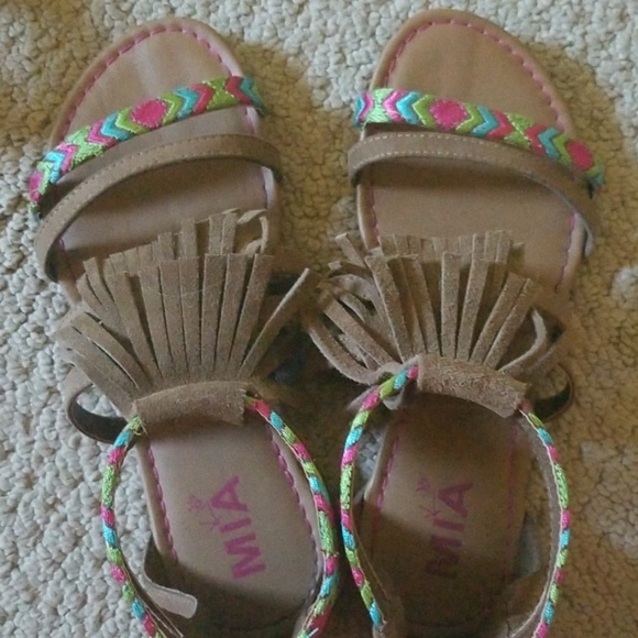 Girls shoes mint condition size 2 - Picture 6 of 8